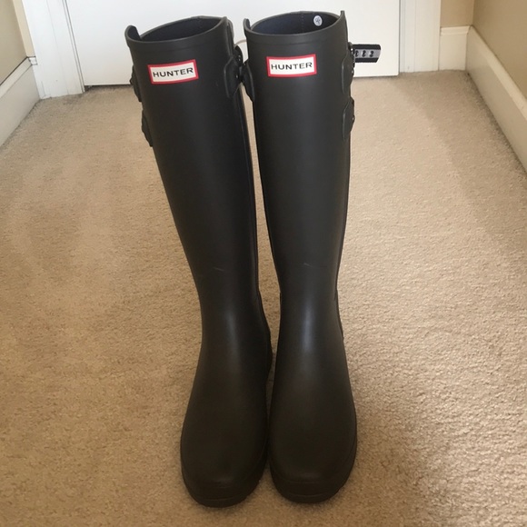 Hunter Shoes - Tall Grey Hunter Boot - Women’s Size 9
